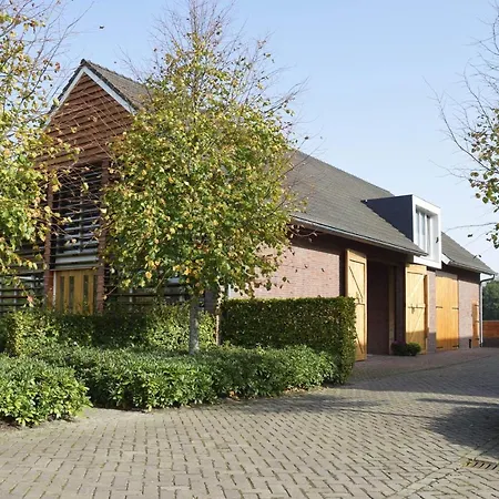 De Moffelhoeve Bed & Breakfast Udenhout